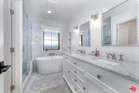 $1,999,888 | 830 North Reese Place, Burbank, CA 91506