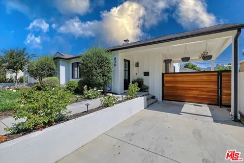 $1,999,888 | 830 North Reese Place, Burbank, CA 91506