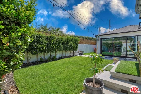 $1,999,888 | 830 North Reese Place, Burbank, CA 91506