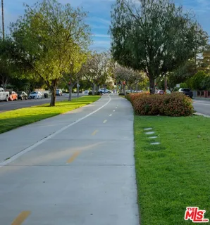 $1,999,888 | 830 North Reese Place, Burbank, CA 91506