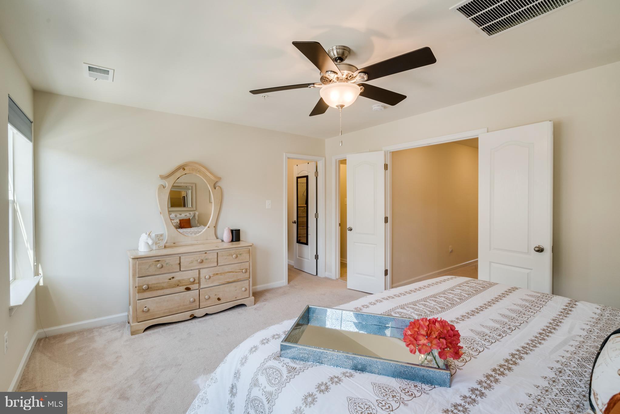 1049 Red Clover Road Gambrills, MD 21054 - Photo 15 of 30 Master with ceiling fan