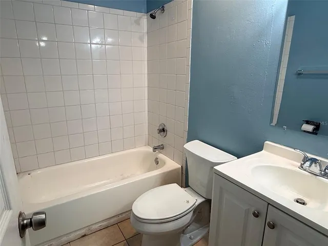 $1,195 | 2409 13th Street West, Unit 2, Bradenton, FL 34205