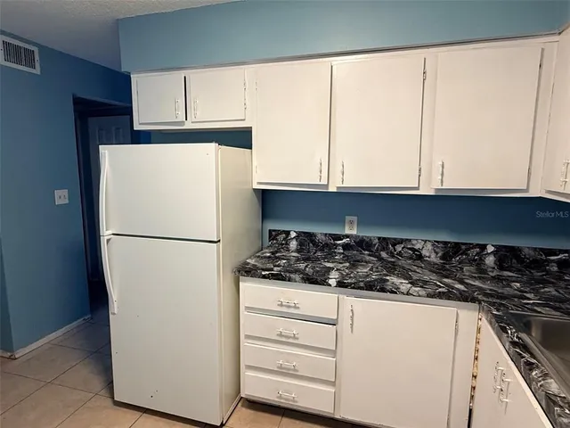 $1,195 | 2409 13th Street West, Unit 2, Bradenton, FL 34205