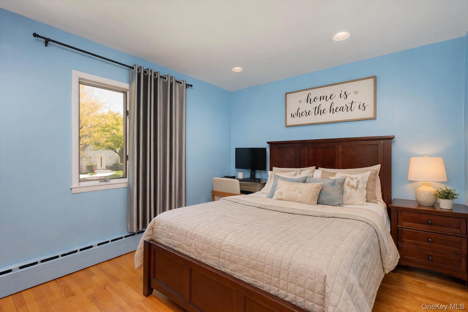 7 Elliot Road Great Neck, NY 11021 - Photo 11 of 24 Virtually Staged