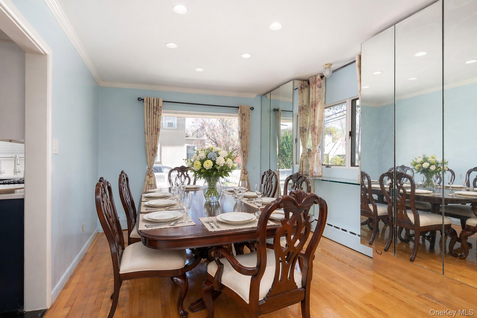 7 Elliot Road Great Neck, NY 11021 - Photo 5 of 24 Table Virtually Set