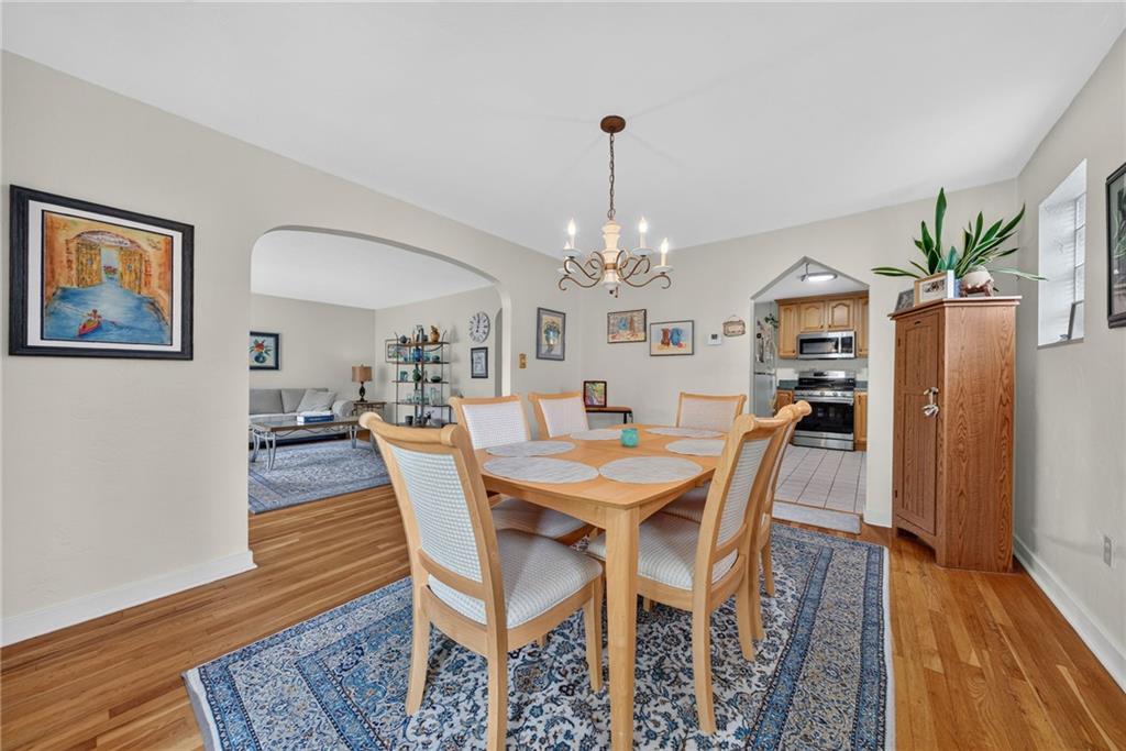 4329 Glen Lytle Road Pittsburgh, PA 15217 - Photo 10 of 41 Gallery Image 10