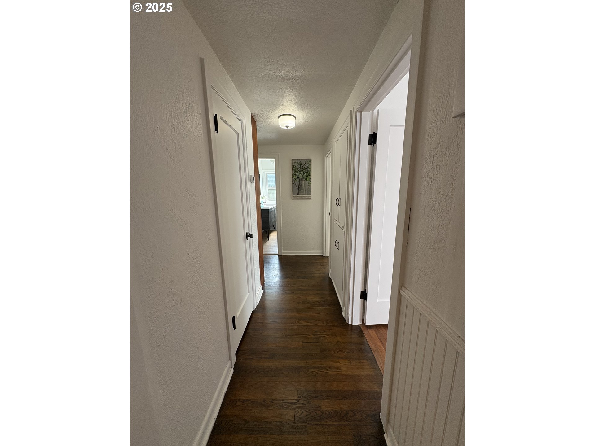 1510 Northwest Broadway Street Albany, OR 97321 - Photo 20 of 32 a view of a hallway with wooden floor