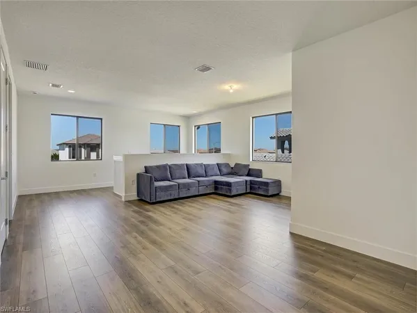 $4,000 | 5126 Panella Avenue, Ave Maria, FL 34142