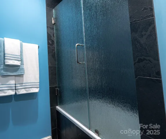 $949,000 | 21 Battery Park Avenue, Unit 404, Asheville, NC 28801