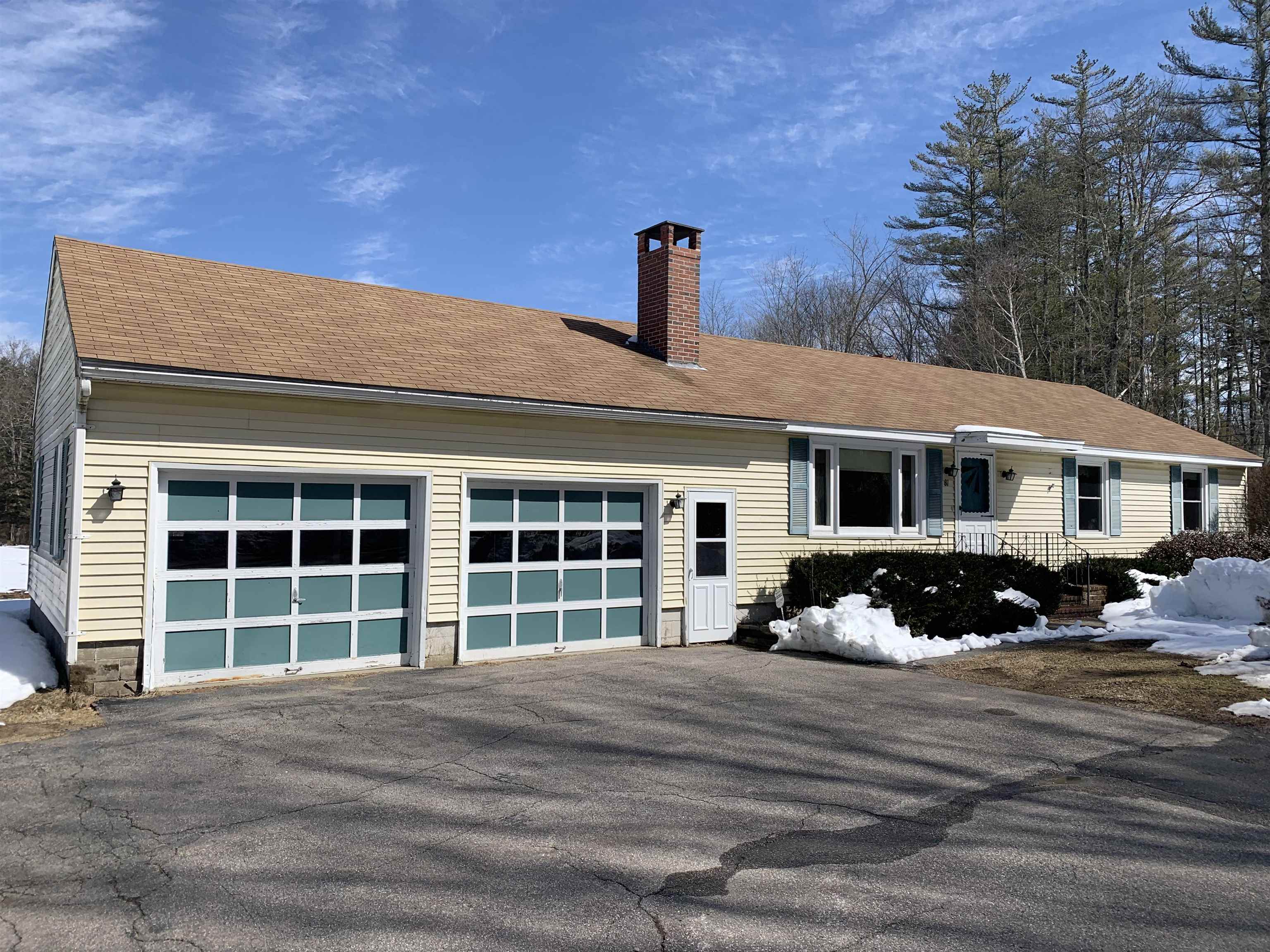 81 Estes Road Rochester, NH 03867 - Photo 1 of 19