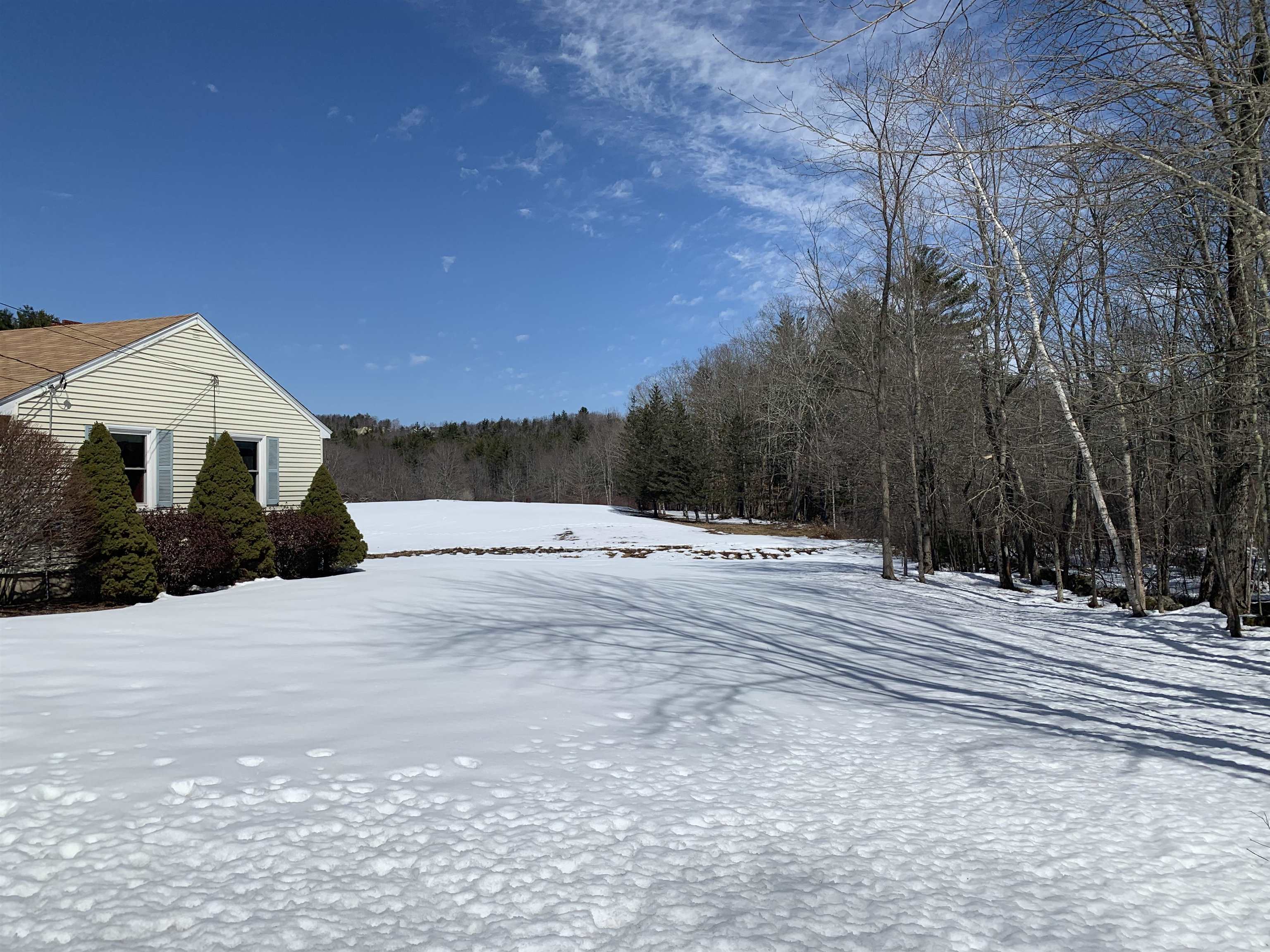 81 Estes Road Rochester, NH 03867 - Photo 3 of 19