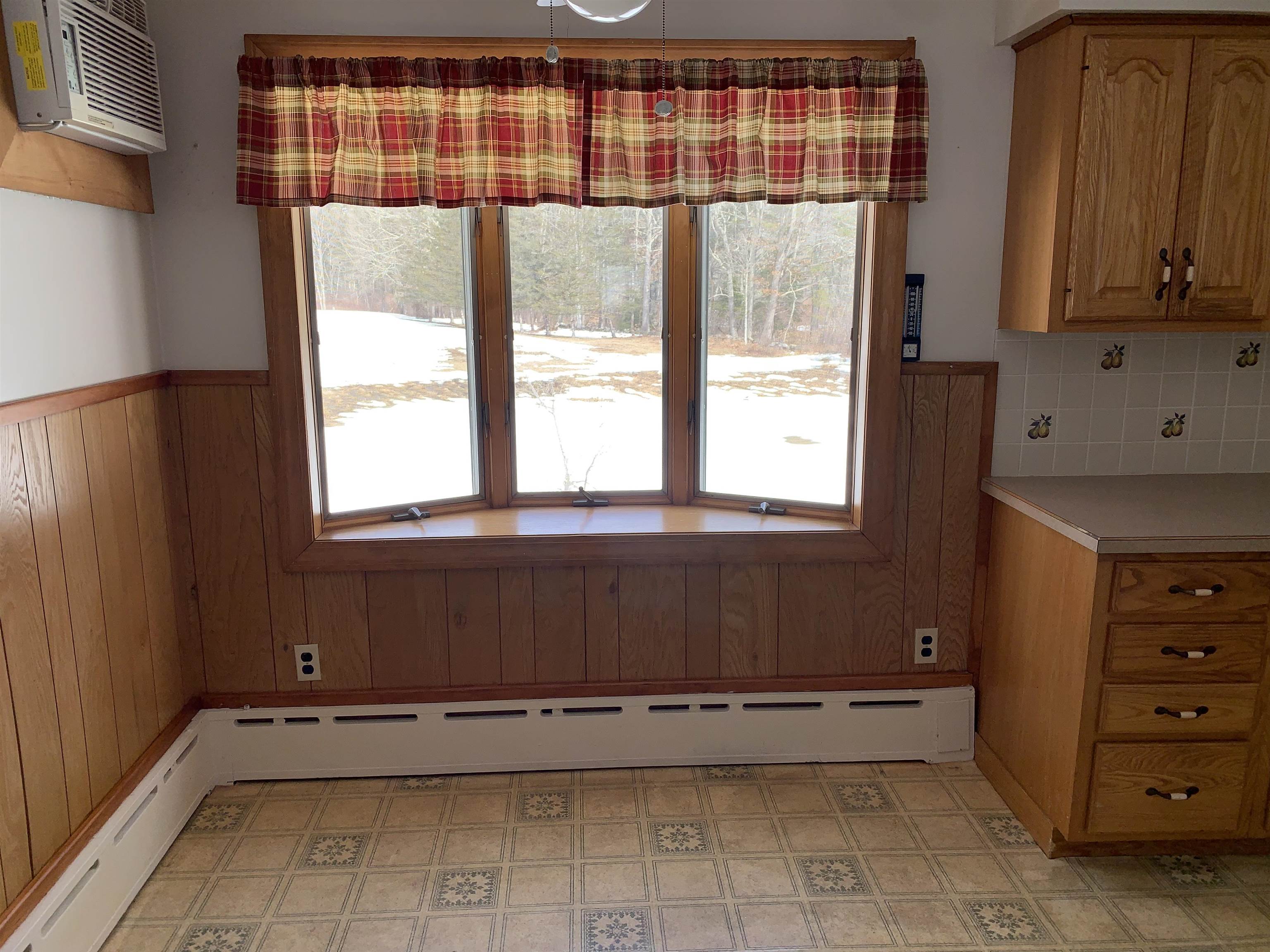 81 Estes Road Rochester, NH 03867 - Photo 6 of 19