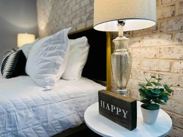 $3,600 | 215 Jayne Ellen Way, Alpharetta, GA 30009