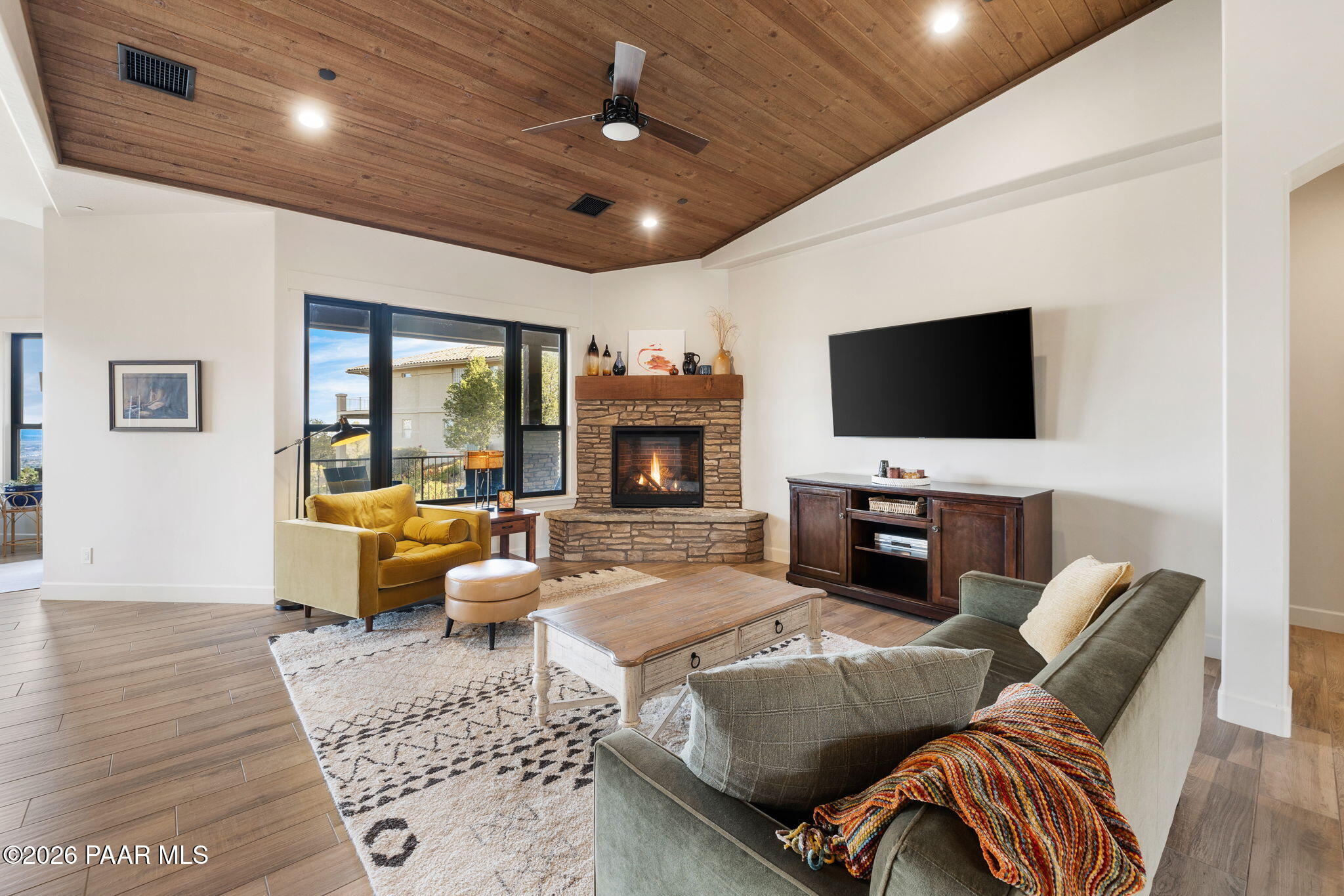 3191 Rainbow Ridge Drive Prescott, AZ 86303 - Photo 10 of 67 17-Living Room (2)