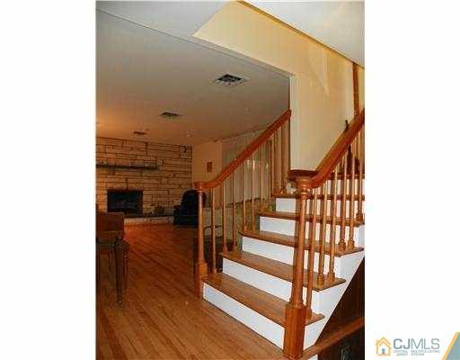 124 Overbrook Road Piscataway, NJ 08854 - Photo 2 of 13 Gallery Image 2