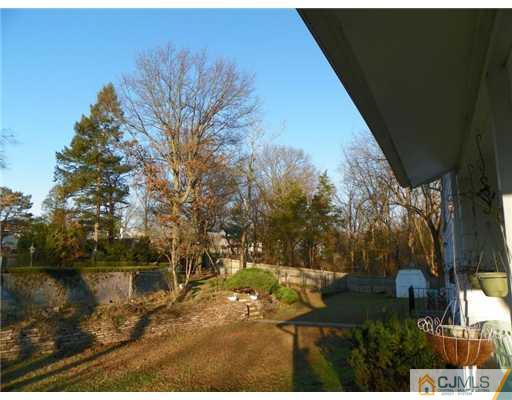 124 Overbrook Road Piscataway, NJ 08854 - Photo 11 of 13 Gallery Image 11