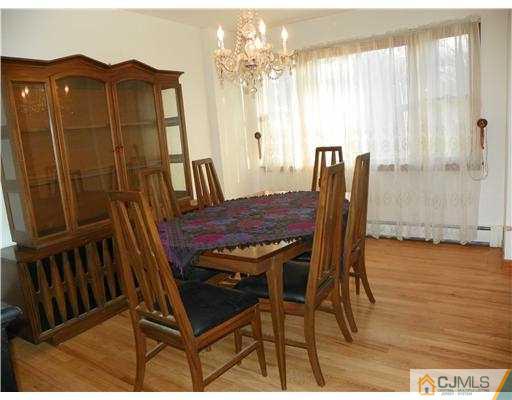 124 Overbrook Road Piscataway, NJ 08854 - Photo 4 of 13 Gallery Image 4