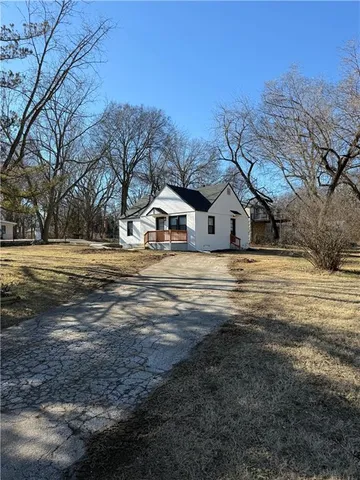 $175,000 | 11306 Grandview Road, Kansas City, MO 64137