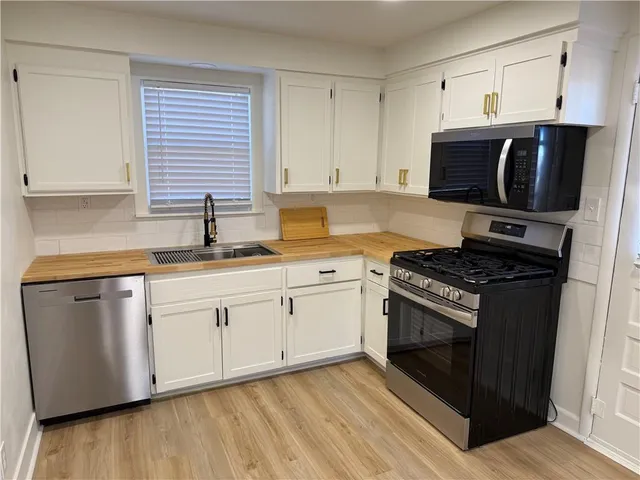 $175,000 | 11306 Grandview Road, Kansas City, MO 64137