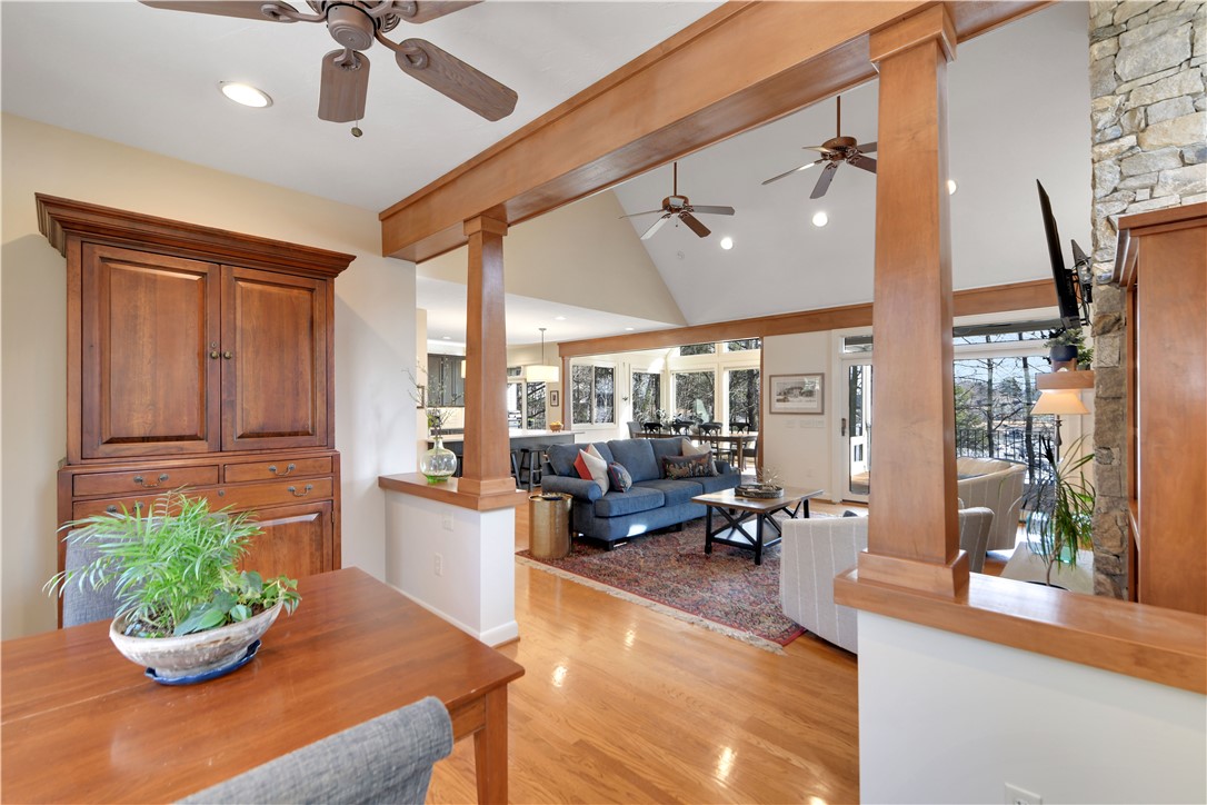 511 Beacon Shores Drive Seneca, SC 29672 - Photo 13 of 50