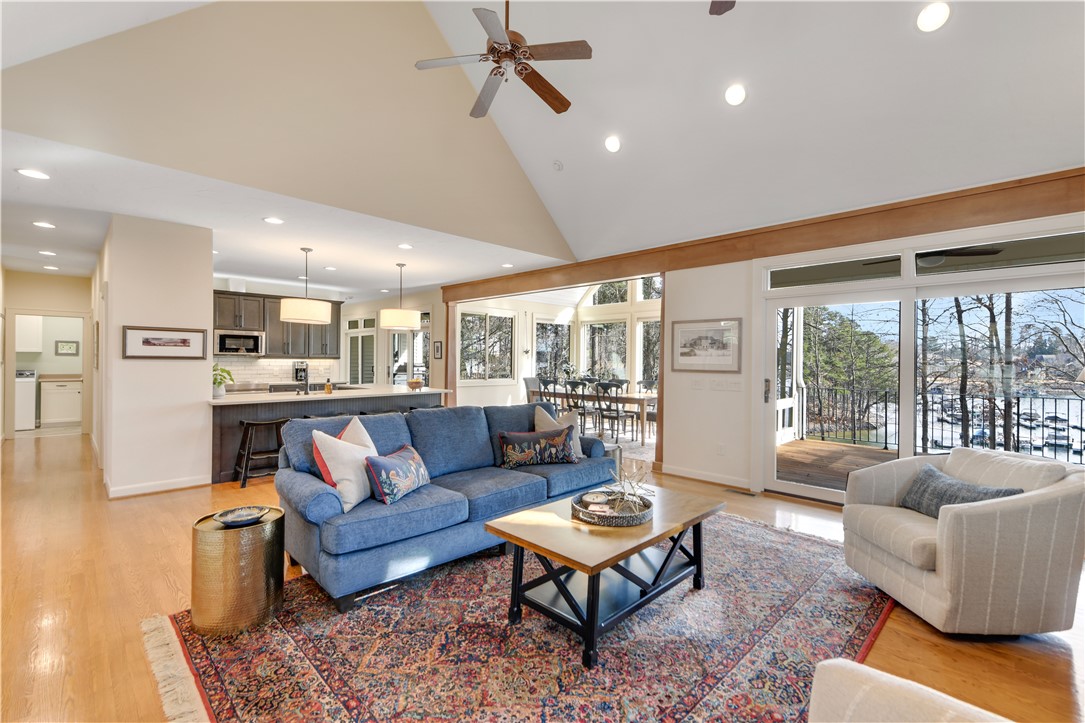 511 Beacon Shores Drive Seneca, SC 29672 - Photo 14 of 50