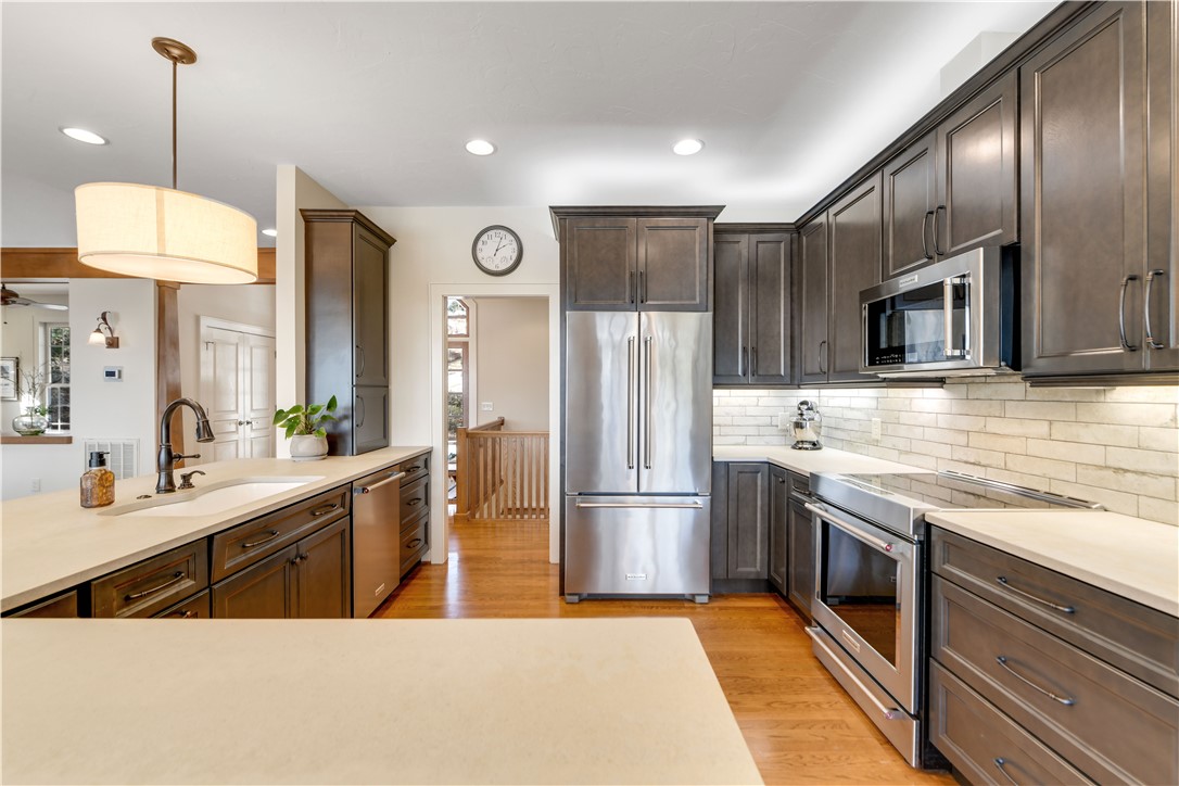 511 Beacon Shores Drive Seneca, SC 29672 - Photo 18 of 50