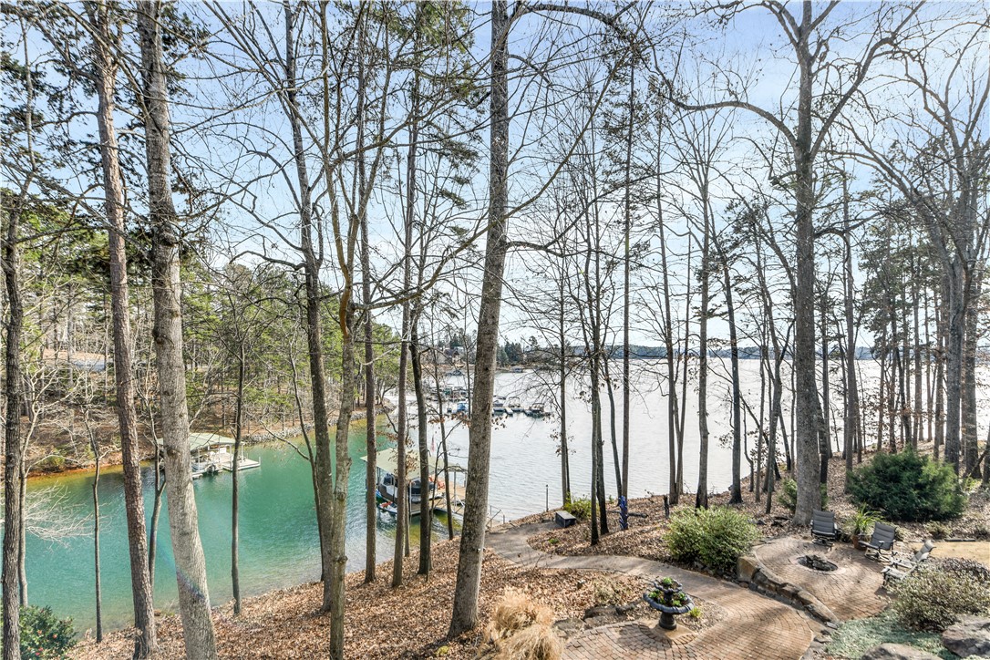 511 Beacon Shores Drive Seneca, SC 29672 - Photo 26 of 50