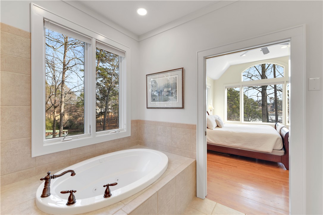 511 Beacon Shores Drive Seneca, SC 29672 - Photo 30 of 50