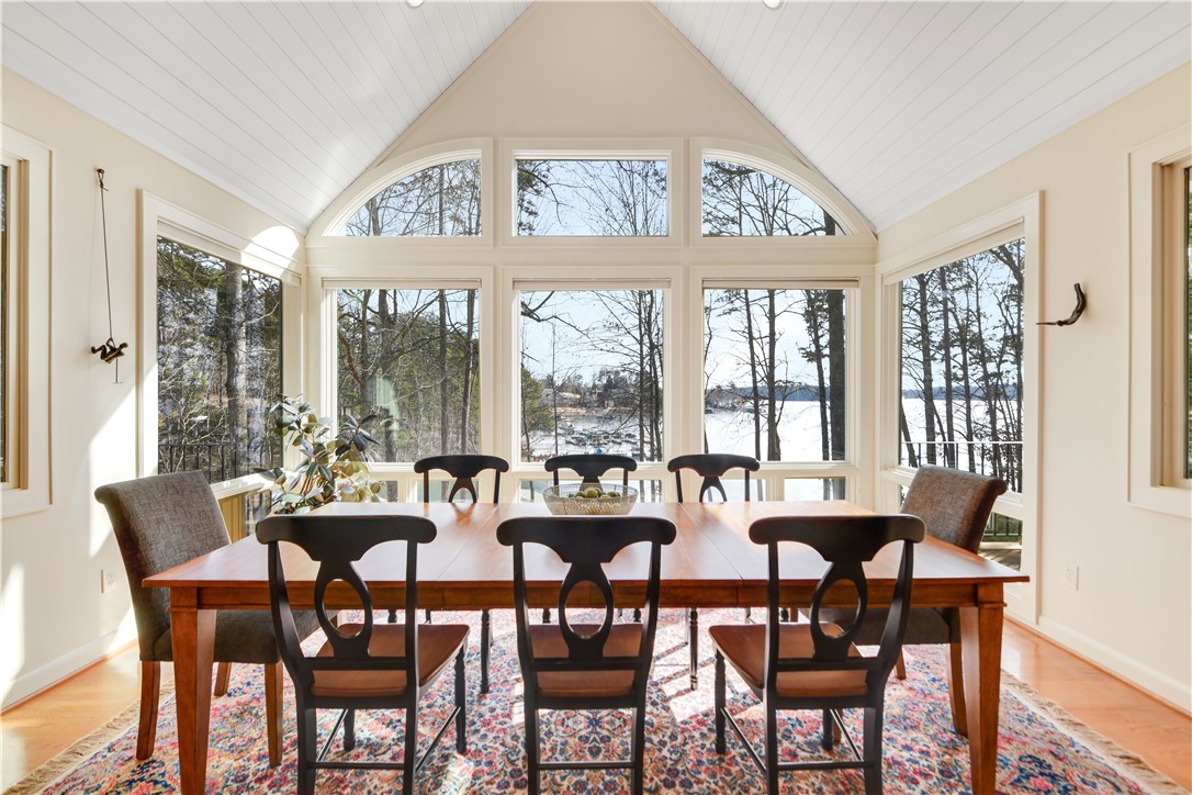 511 Beacon Shores Drive Seneca, SC 29672 - Photo 7 of 50