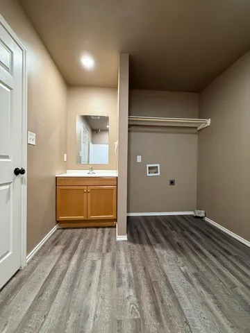 $825 | 524 46th Street, Unit B, Lubbock, TX 79404