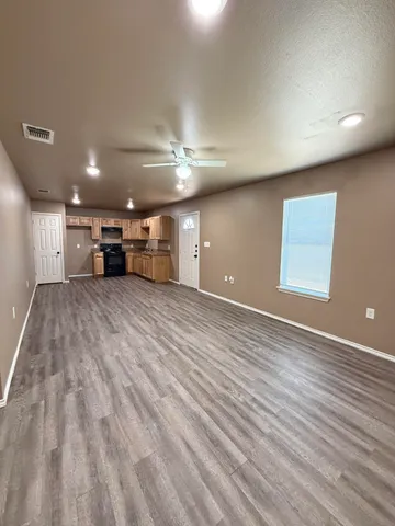 $825 | 524 46th Street, Unit B, Lubbock, TX 79404