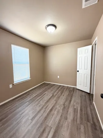 $825 | 524 46th Street, Unit B, Lubbock, TX 79404
