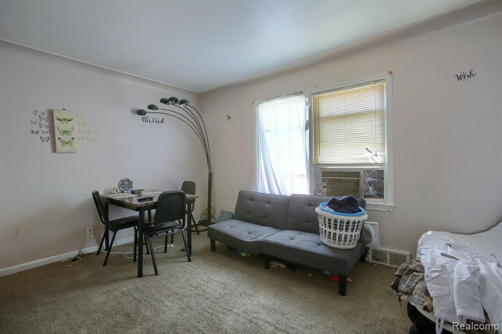 18847 Kelly Road Detroit, MI 48224 - Photo 12 of 24
