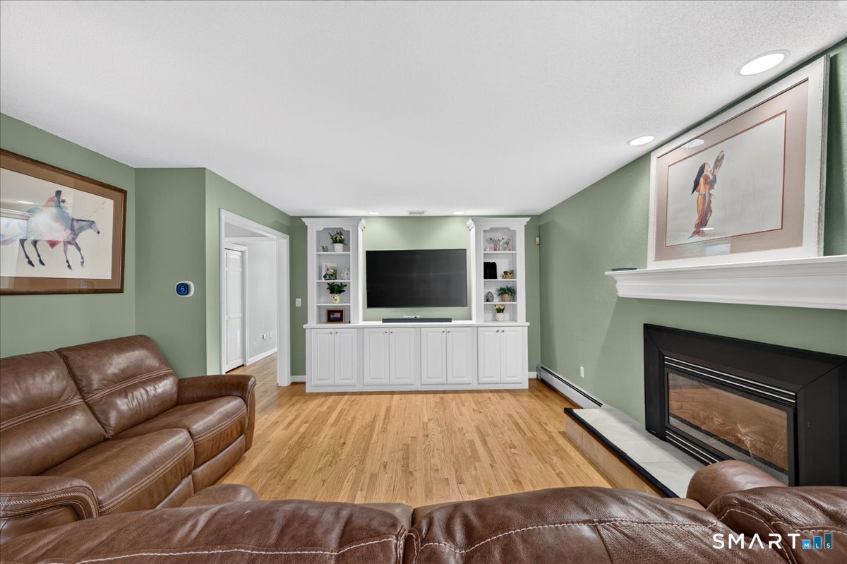 611 Deep River Road Colchester, CT 06415 - Photo 8 of 33 Gallery Image 8