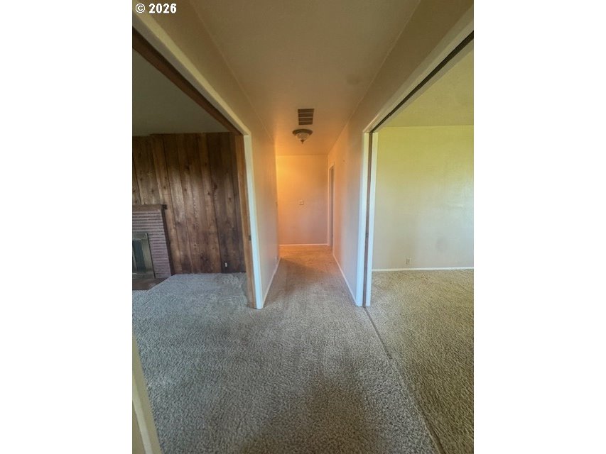 18205 Northwest Reeder Road Portland, OR 97231 - Photo 2 of 35 Entrance/Foyer