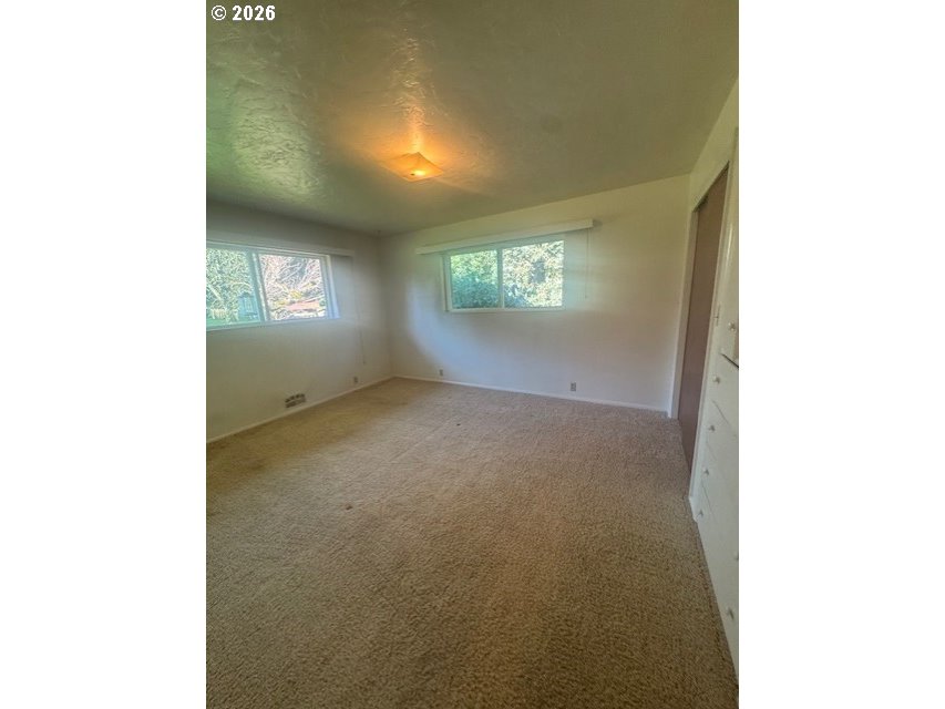 18205 Northwest Reeder Road Portland, OR 97231 - Photo 21 of 35 Bedroom, Primary
