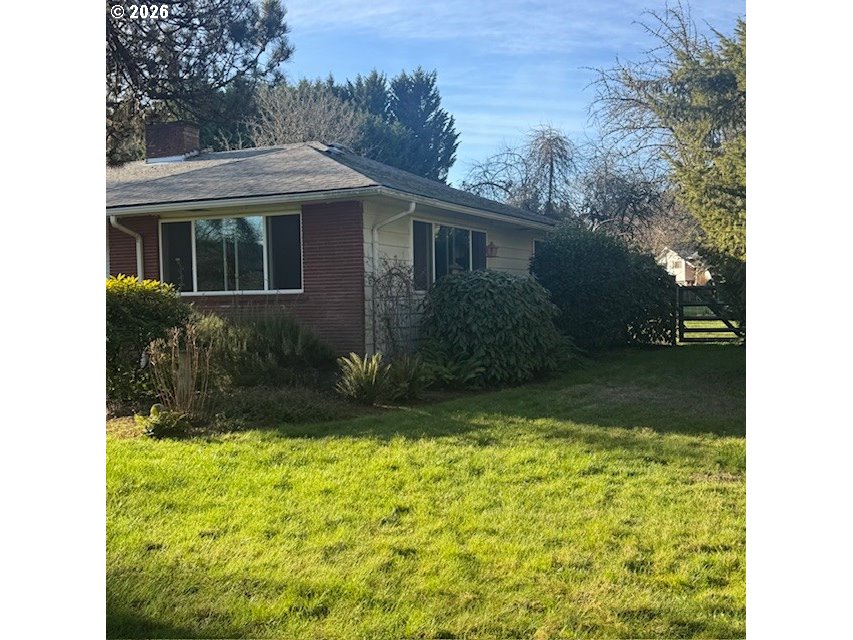 18205 Northwest Reeder Road Portland, OR 97231 - Photo 25 of 35 Front Yard