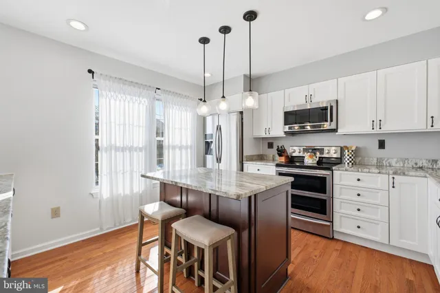 $674,000 | 5206 Leeward Lane, Alexandria, VA 22315