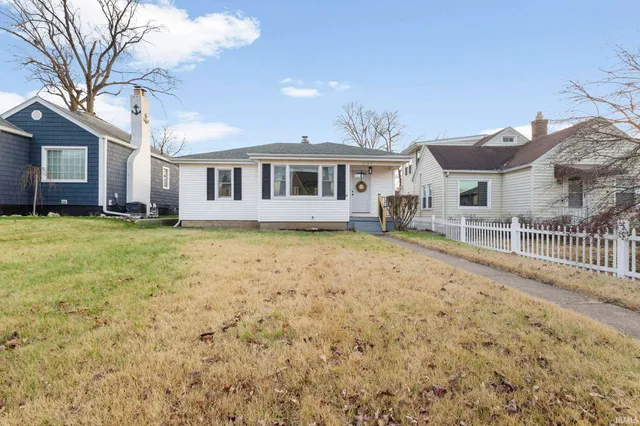 $240,000 | 1137 East Mishawaka Avenue, Mishawaka, IN 46544