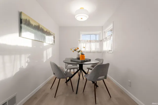 $240,000 | 1137 East Mishawaka Avenue, Mishawaka, IN 46544