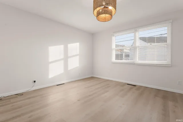 $240,000 | 1137 East Mishawaka Avenue, Mishawaka, IN 46544