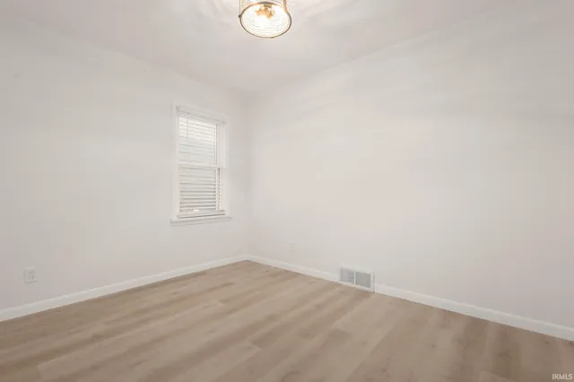 $240,000 | 1137 East Mishawaka Avenue, Mishawaka, IN 46544