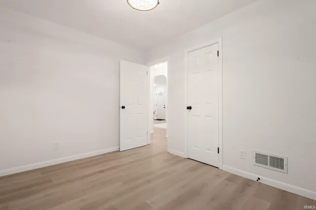 $240,000 | 1137 East Mishawaka Avenue, Mishawaka, IN 46544