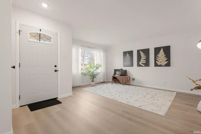 $240,000 | 1137 East Mishawaka Avenue, Mishawaka, IN 46544