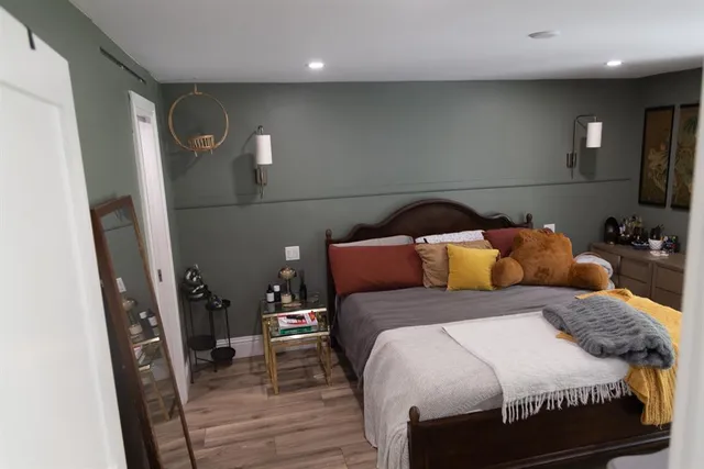 a picture of a very nice looking dining room with a table and chairs