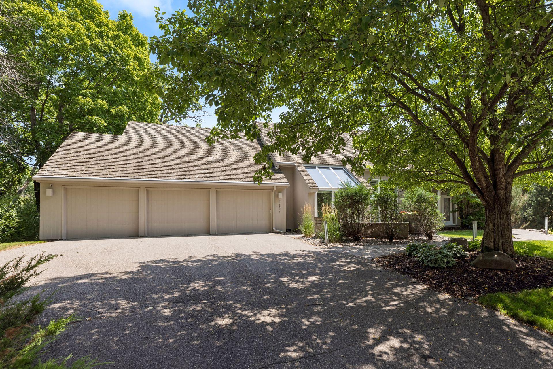 16458 Ringer Road Minnetonka, MN 55391 - Photo 47 of 50