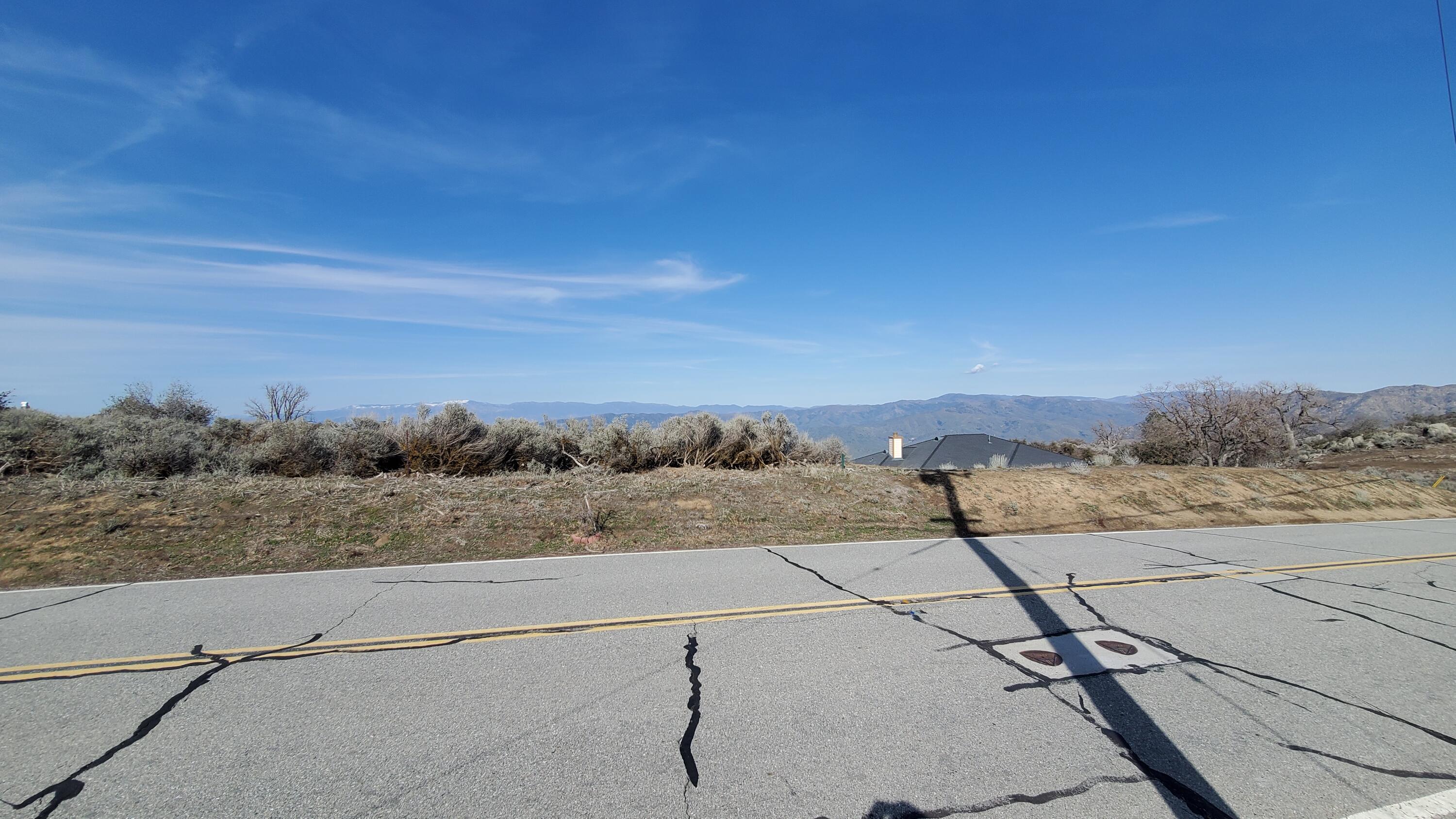 25041 Jacaranda Drive Tehachapi, CA 93561 - Photo 21 of 30 20230405_162309