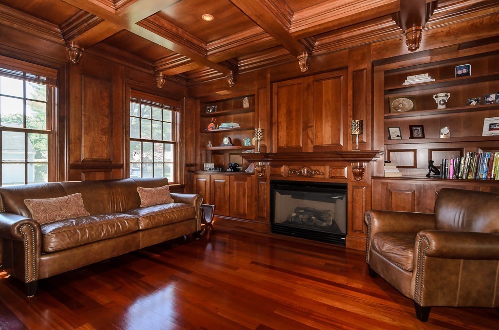 30 Gloucester Road Westwood, MA 02090 - Photo 5 of 28 Gallery Image 5