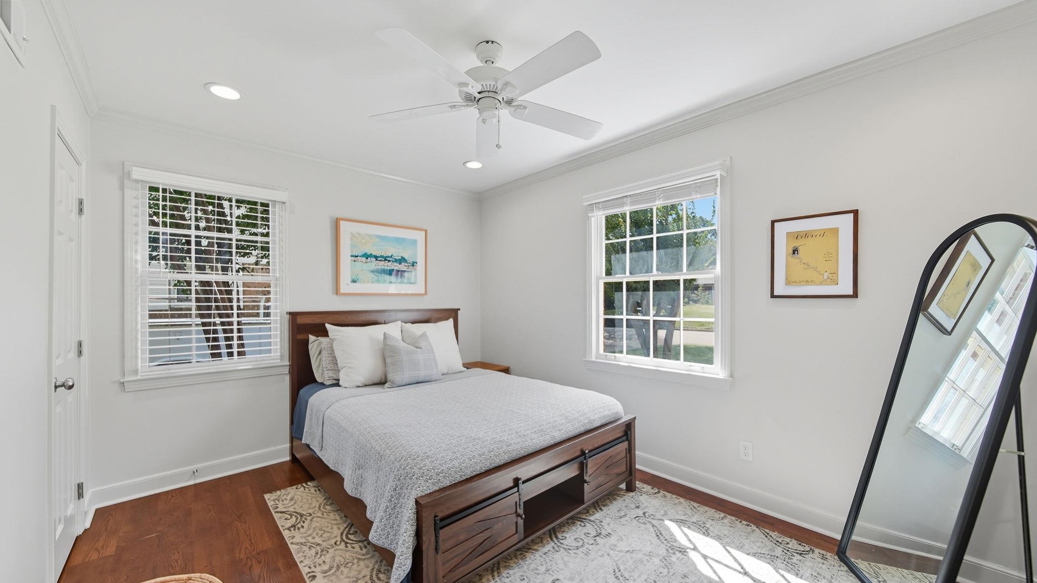 678 Moss Road Memphis, TN 38117 - Photo 9 of 33 Bedroom featuring wood finished floors, crown molding, ceiling fan, and recessed lighting