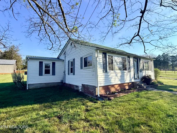 $225,000 | 8259 Corryton Luttrell Road, Plainview, TN 37721